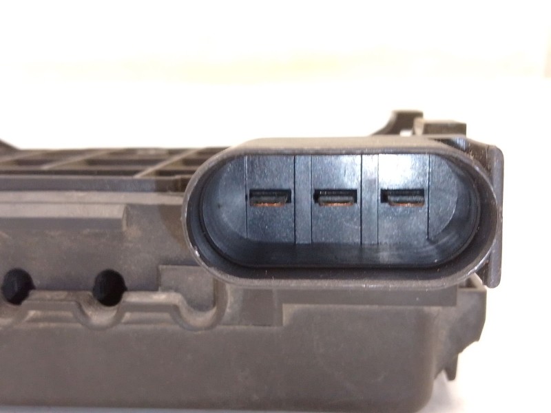 Recambio de fusible bateria para volkswagen golf iv (1j1) 1.6 referencia OEM IAM 1J0937617D  