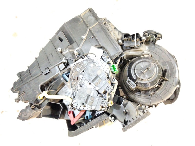 Recambio de calefaccion entera normal para land rover discovery sport (l550) 2.0 d 4x4 referencia OEM IAM FK7219B555  