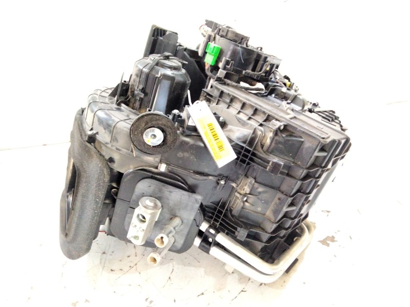Recambio de calefaccion entera normal para land rover discovery sport (l550) 2.0 d 4x4 referencia OEM IAM FK7219B555  