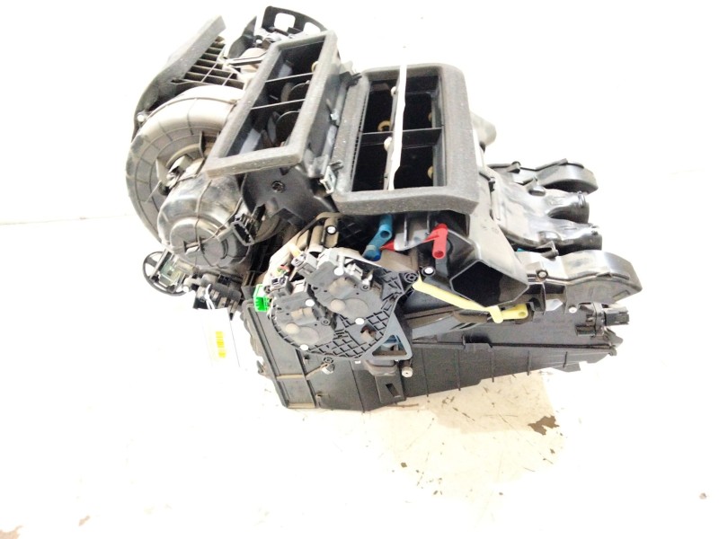 Recambio de calefaccion entera normal para land rover discovery sport (l550) 2.0 d 4x4 referencia OEM IAM FK7219B555  