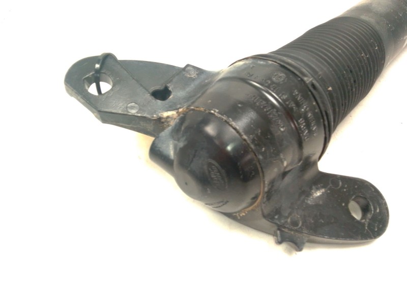Recambio de amortiguador trasero derecho para land rover discovery sport (l550) 2.0 d 4x4 referencia OEM IAM GK7218A116  