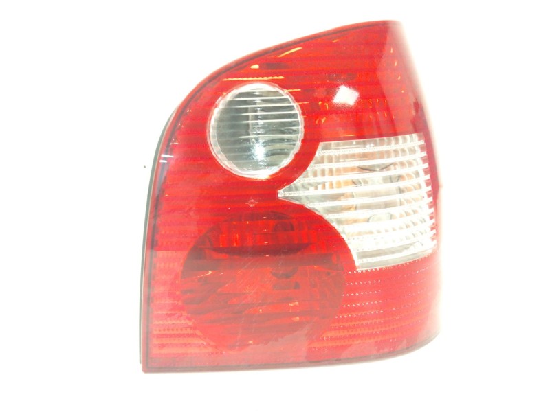 Recambio de piloto trasero derecho para volkswagen polo iv (9n_, 9a_) 1.4 tdi referencia OEM IAM 6Q6945096G  
