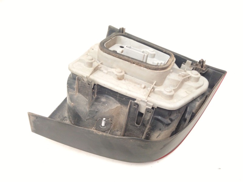 Recambio de piloto trasero derecho para volkswagen polo iv (9n_, 9a_) 1.4 tdi referencia OEM IAM 6Q6945096G  