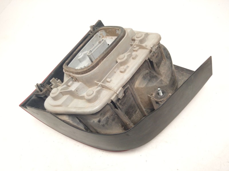 Recambio de piloto trasero izquierdo para volkswagen polo iv (9n_, 9a_) 1.4 tdi referencia OEM IAM 6Q6945095G  