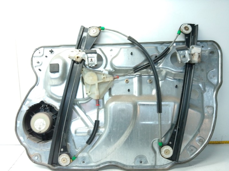 Recambio de elevalunas delantero izquierdo para volkswagen polo iv (9n_, 9a_) 1.4 tdi referencia OEM IAM 6Q4837755  