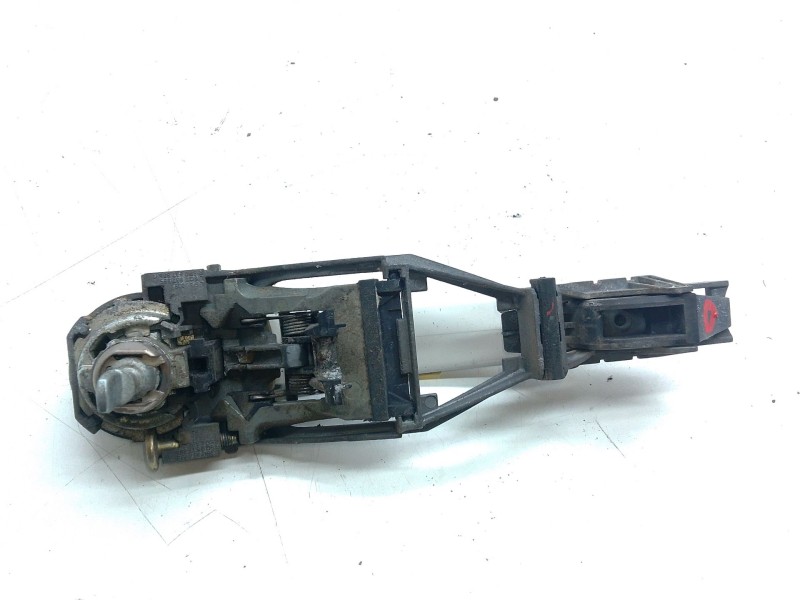 Recambio de maneta exterior delantera derecha para volkswagen polo iv (9n_, 9a_) 1.4 tdi referencia OEM IAM 3B0837885  