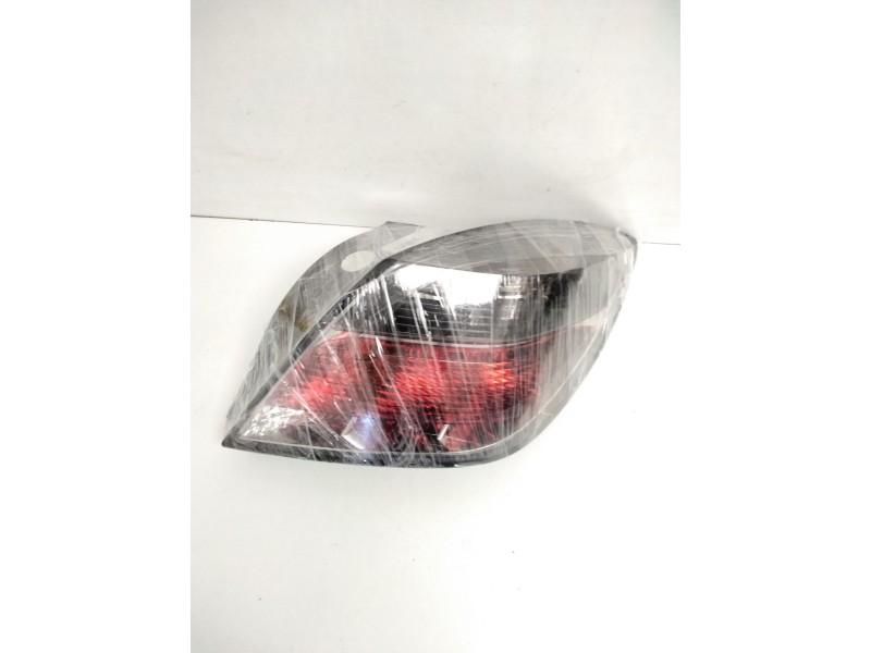 Recambio de piloto trasero derecho para opel astra gtc referencia OEM IAM GM13252444 342691834 