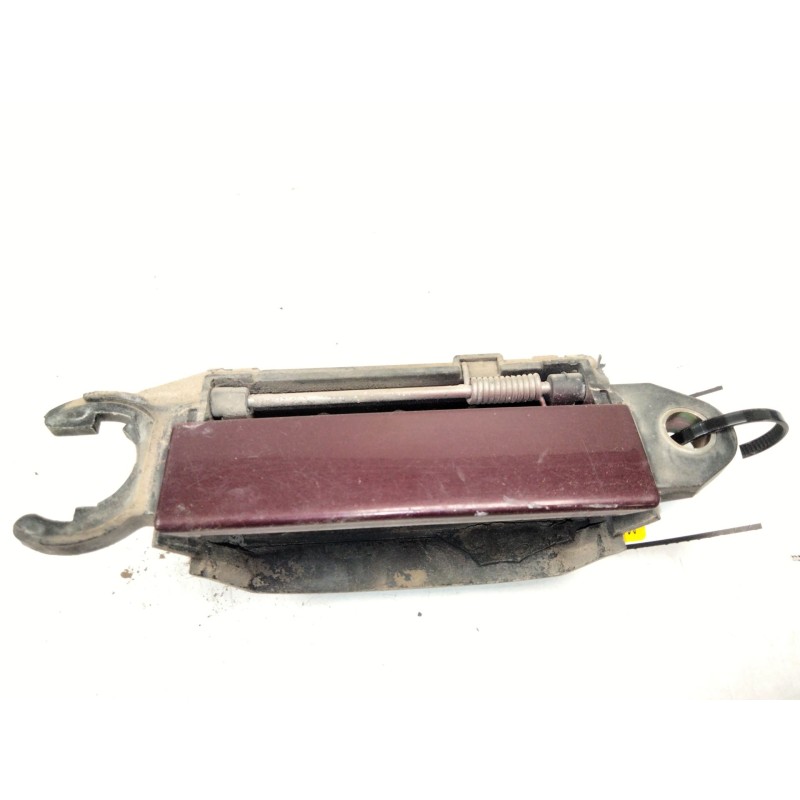 Recambio de maneta exterior delantera derecha para audi a4 b5 (8d2) 1.9 tdi referencia OEM IAM 8D0837208A  