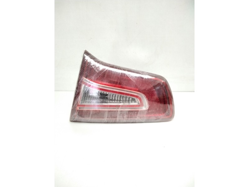 Recambio de piloto trasero derecho porton para kia sportage 1.7 crdi cat referencia OEM IAM 924063W0 11040A 