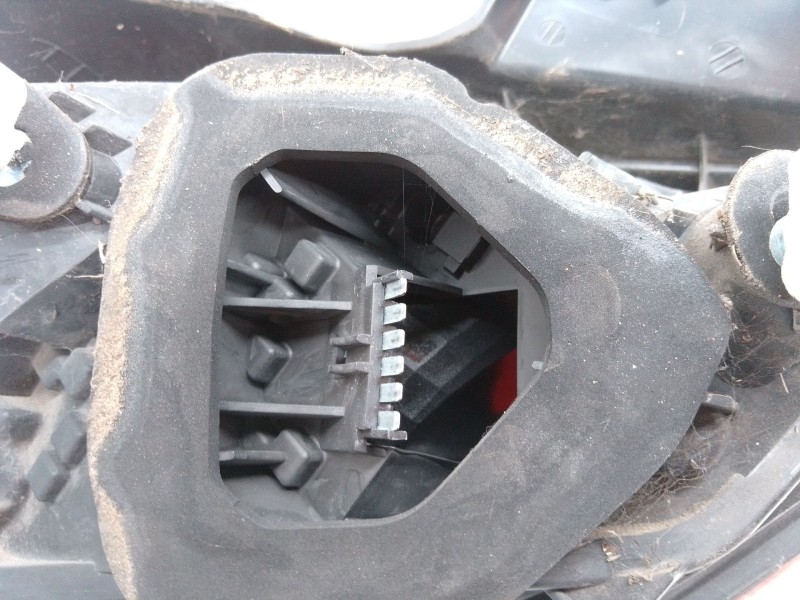Recambio de piloto trasero derecho para opel corsa d (s07) 1.3 cdti (l08, l68) referencia OEM IAM   