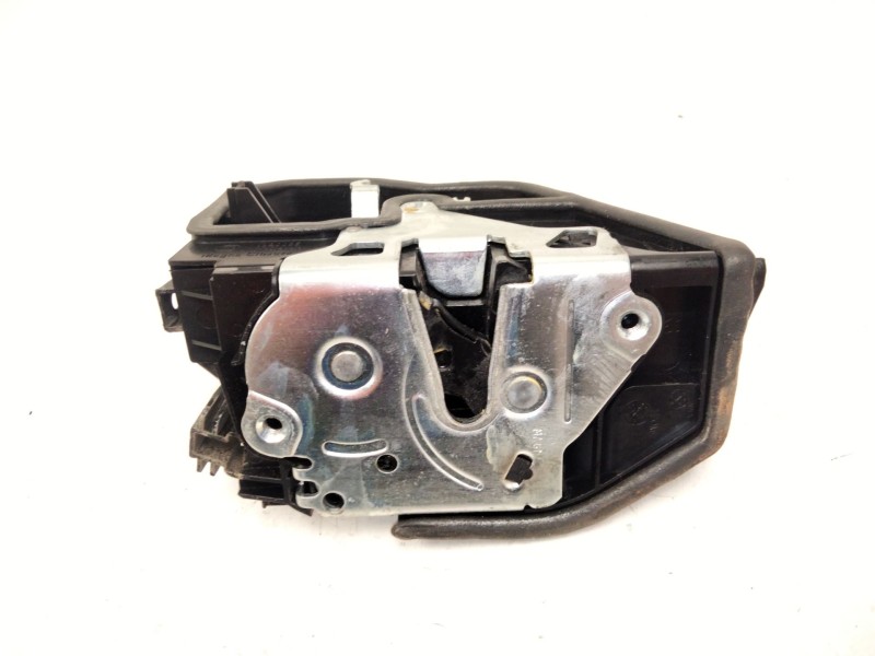 Recambio de cerradura puerta trasera derecha para bmw x5 (e70) xdrive 30 d referencia OEM IAM 7318416  