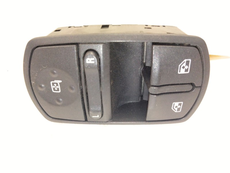 Recambio de mando elevalunas delantero izquierdo para opel corsa d (s07) 1.3 cdti (l08, l68) referencia OEM IAM 13258521AA  