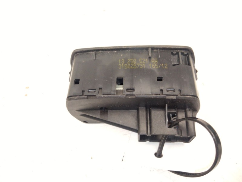 Recambio de mando elevalunas delantero izquierdo para opel corsa d (s07) 1.3 cdti (l08, l68) referencia OEM IAM 13258521AA  