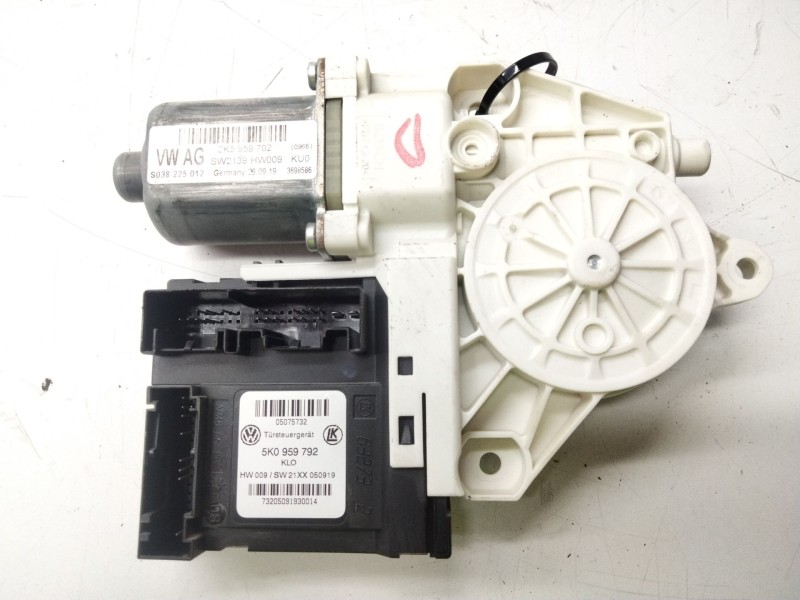 Recambio de motor elevalunas delantero derecho para volkswagen caddy iv furgoneta/monovolumen (saa, sah) 2.0 tdi referencia OEM 