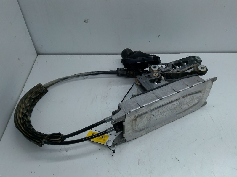 Recambio de palanca cambio para volkswagen caddy iv furgoneta/monovolumen (saa, sah) 2.0 tdi referencia OEM IAM 1K0711061B  