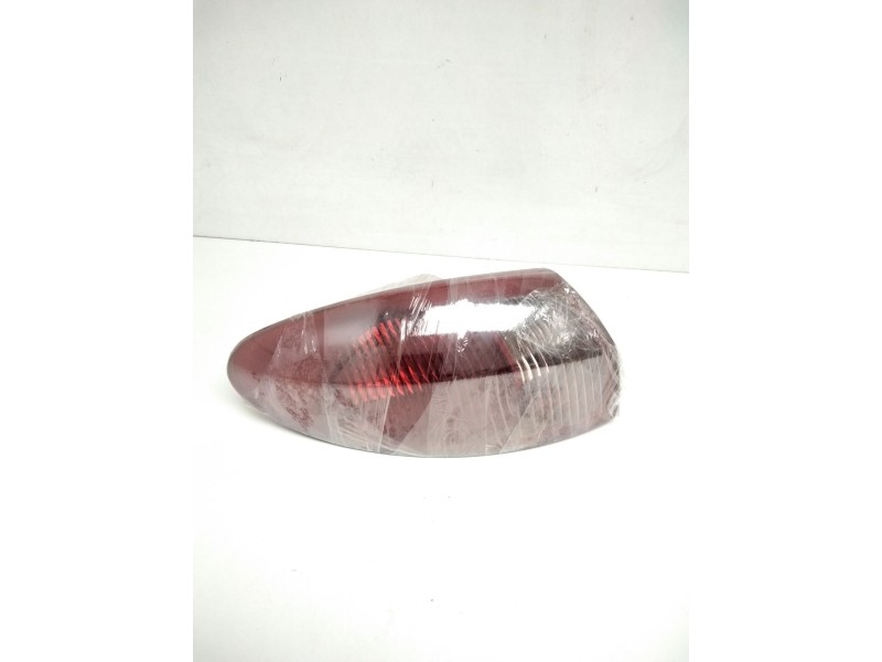 Recambio de piloto trasero derecho para alfa romeo 147 (190) 1.9 jtd distinctive referencia OEM IAM 46556349 03322010 