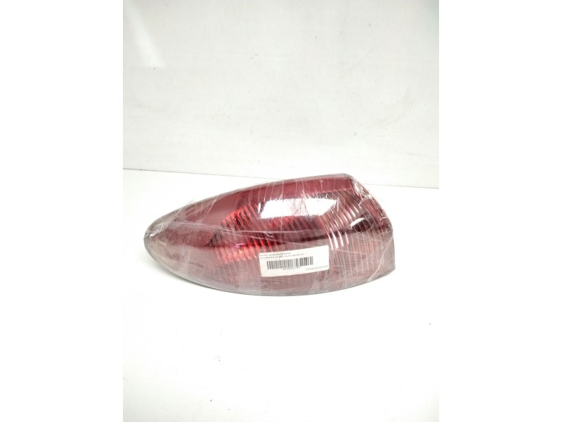 Recambio de piloto trasero izquierdo para alfa romeo 147 (190) 1.9 jtd cat referencia OEM IAM 46556349 03322010 