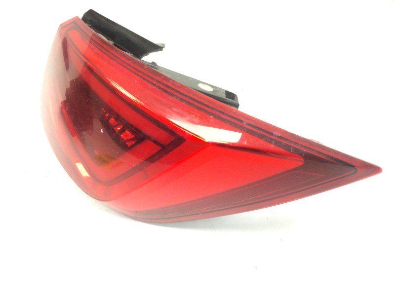 Recambio de piloto trasero derecho para seat leon (5f1) 1.5 tsi referencia OEM IAM 5F9945208B  