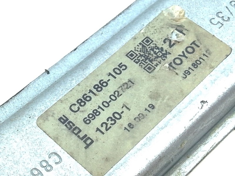 Recambio de elevalunas delantero derecho para toyota c-hr (_x1_) 1.8 hybrid (zyx10_, zyx11_) referencia OEM IAM C86186105  
