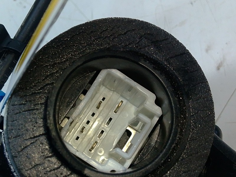 Recambio de cerradura puerta trasera derecha para toyota c-hr (_x1_) 1.8 hybrid (zyx10_, zyx11_) referencia OEM IAM   
