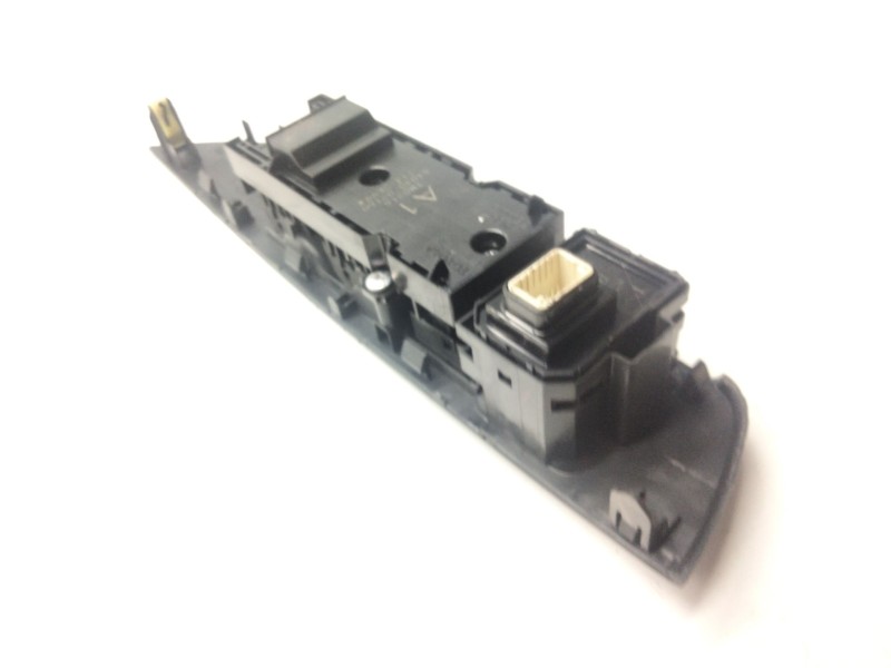 Recambio de mando elevalunas delantero izquierdo para toyota c-hr (_x1_) 1.8 hybrid (zyx10_, zyx11_) referencia OEM IAM 84040021