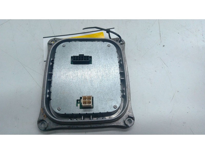 Recambio de centralita faros xenon para bmw x5 (e70) xdrive 30 d referencia OEM IAM 130732930201  