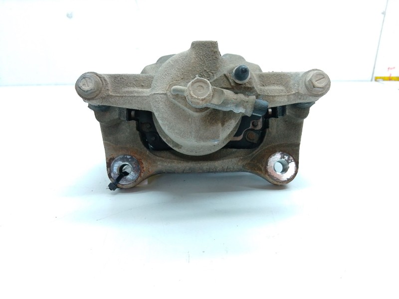 Recambio de pinza freno delantera derecha para toyota c-hr (_x1_) 1.8 hybrid (zyx10_, zyx11_) referencia OEM IAM   