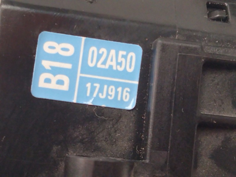 Recambio de mando multifuncion para toyota c-hr (_x1_) 1.8 hybrid (zyx10_, zyx11_) referencia OEM IAM 02A50 02D70 