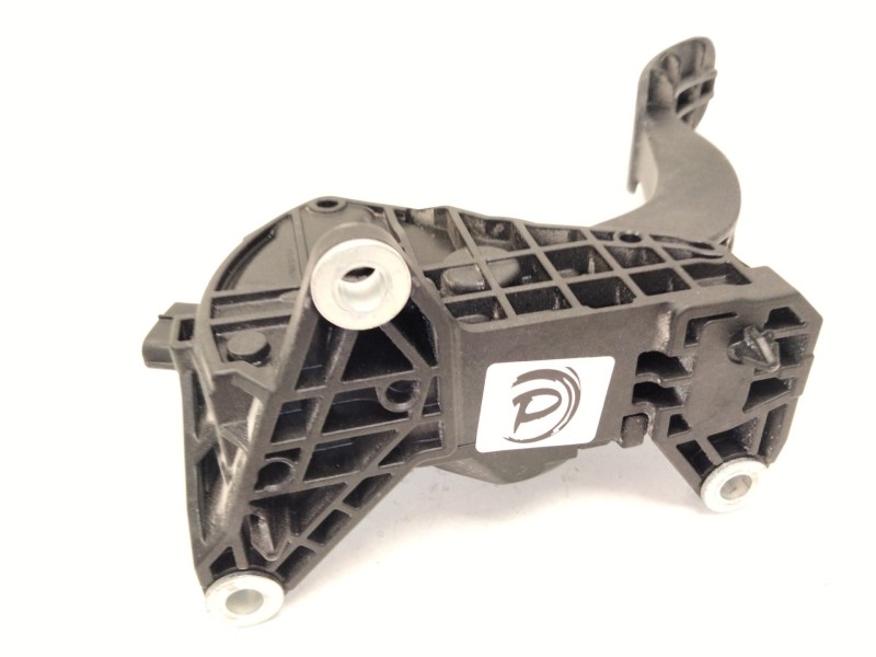 Recambio de pedal acelerador para toyota c-hr (_x1_) 1.8 hybrid (zyx10_, zyx11_) referencia OEM IAM 7811002210  