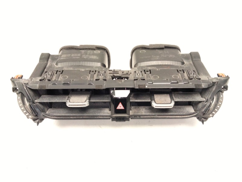 Recambio de aireador central para toyota c-hr (_x1_) 1.8 hybrid (zyx10_, zyx11_) referencia OEM IAM 5567002830  