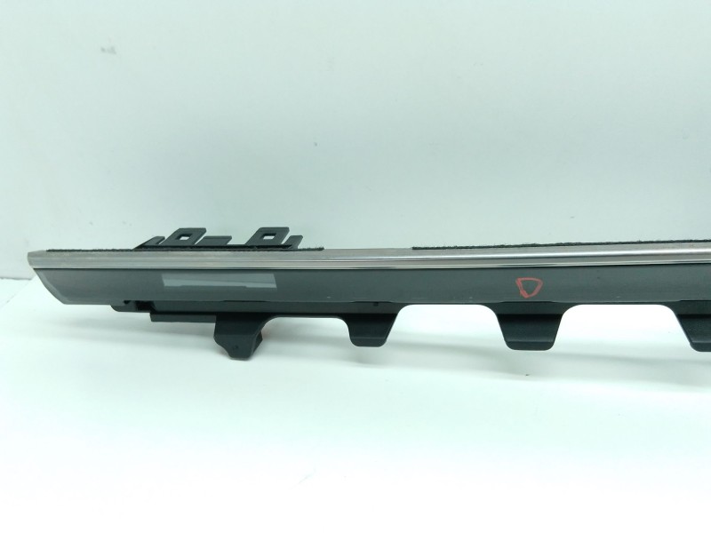 Recambio de aireador derecho para toyota c-hr (_x1_) 1.8 hybrid (zyx10_, zyx11_) referencia OEM IAM   