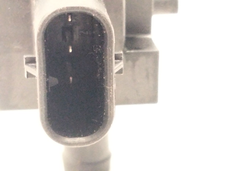 Recambio de sensor para mercedes-benz clase c all-terrain (s206) c 220 d 4-matic (206.214) referencia OEM IAM A0009057213  