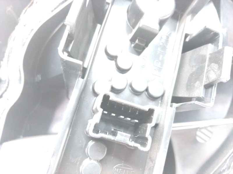 Recambio de piloto trasero izquierdo para nissan almera ii hatchback (n16) 2.2 di referencia OEM IAM   