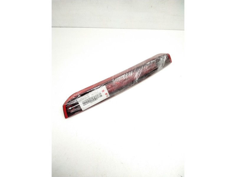 Recambio de luz central de freno para ford focus lim. (cb8) referencia OEM IAM 0374D  