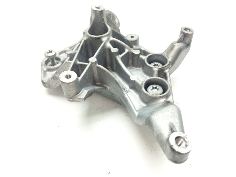 Recambio de soporte motor para mercedes-benz clase c all-terrain (s206) c 220 d 4-matic (206.214) referencia OEM IAM A6541403700