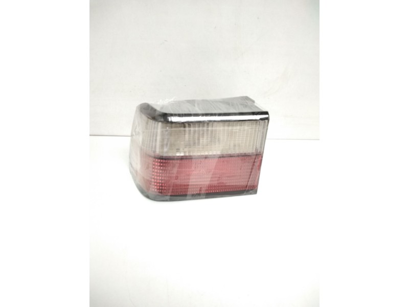 Recambio de piloto trasero izquierdo para citroën xantia berlina 2.0 hdi 90/110 attraction referencia OEM IAM 6350K0 22230132 