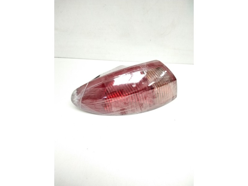Recambio de piloto trasero izquierdo para alfa romeo 147 (190) 1.9 jtd cat referencia OEM IAM 46556349 03322010 