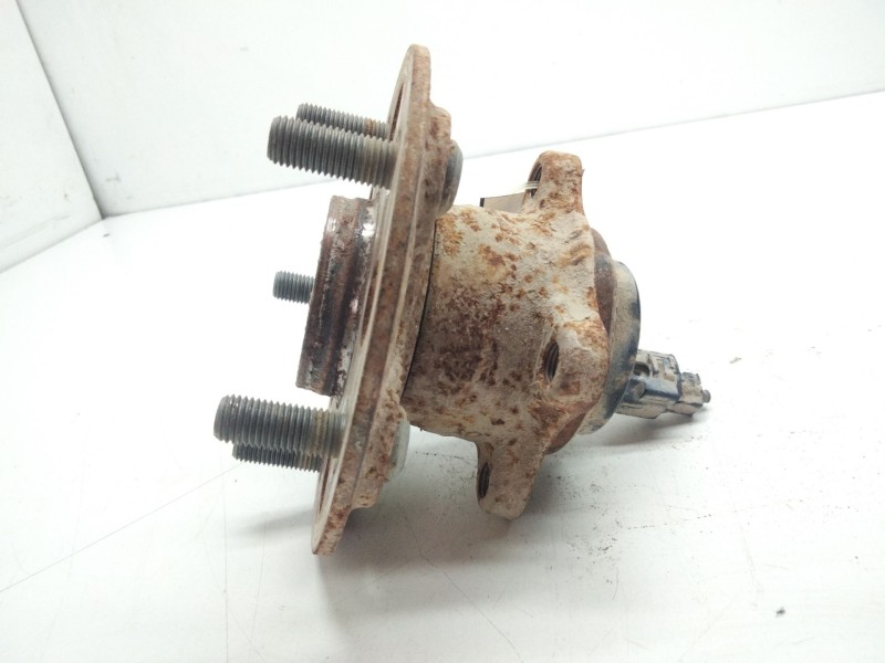 Recambio de buje trasero derecho para toyota c-hr (_x1_) 1.8 hybrid (zyx10_, zyx11_) referencia OEM IAM   