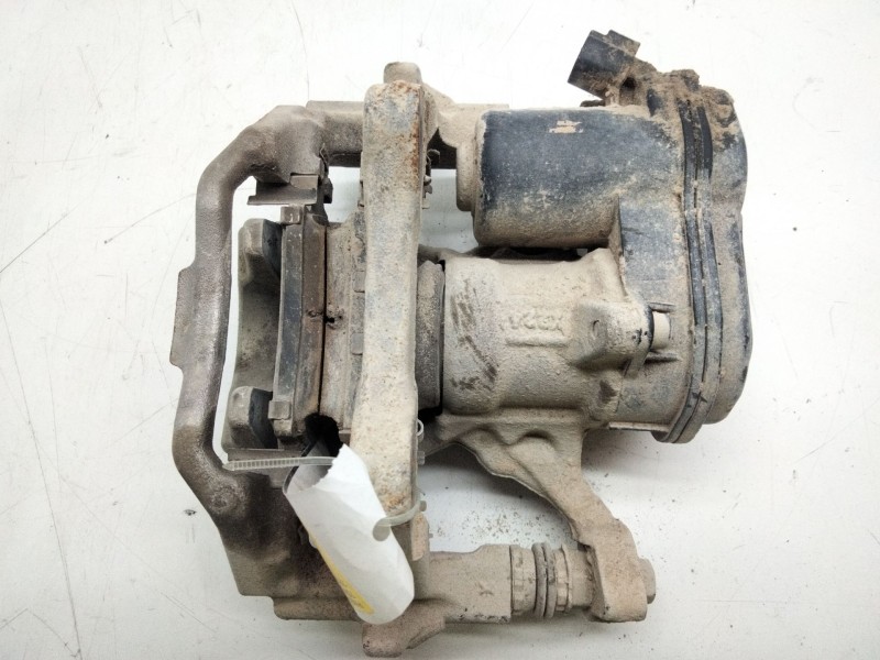Recambio de pinza freno trasera derecha para toyota c-hr (_x1_) 1.8 hybrid (zyx10_, zyx11_) referencia OEM IAM   