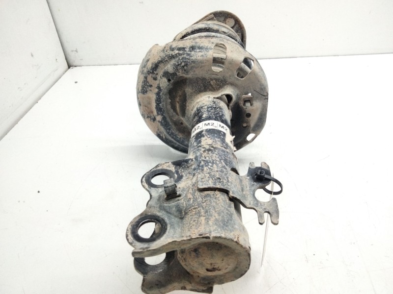 Recambio de amortiguador delantero izquierdo para toyota c-hr (_x1_) 1.8 hybrid (zyx10_, zyx11_) referencia OEM IAM   