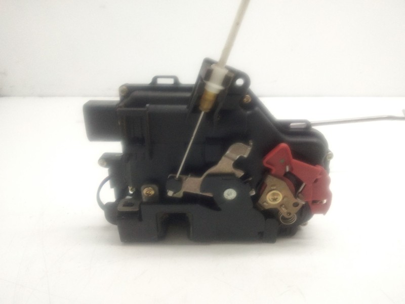 Recambio de cerradura puerta delantera derecha para audi a4 b7 (8ec) 2.0 referencia OEM IAM 8E1837016C  