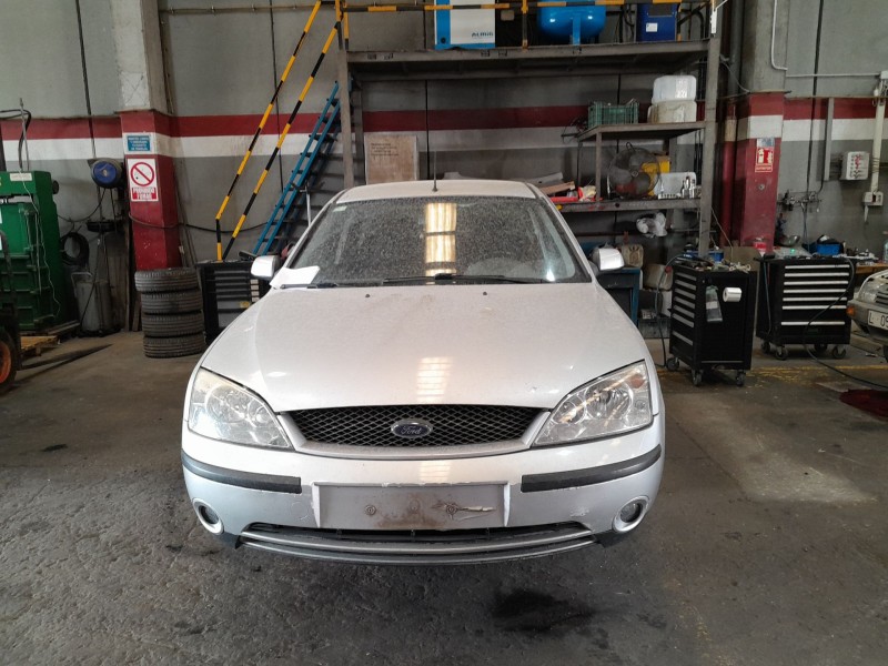 ford mondeo iii sedán (b4y) del año 2001