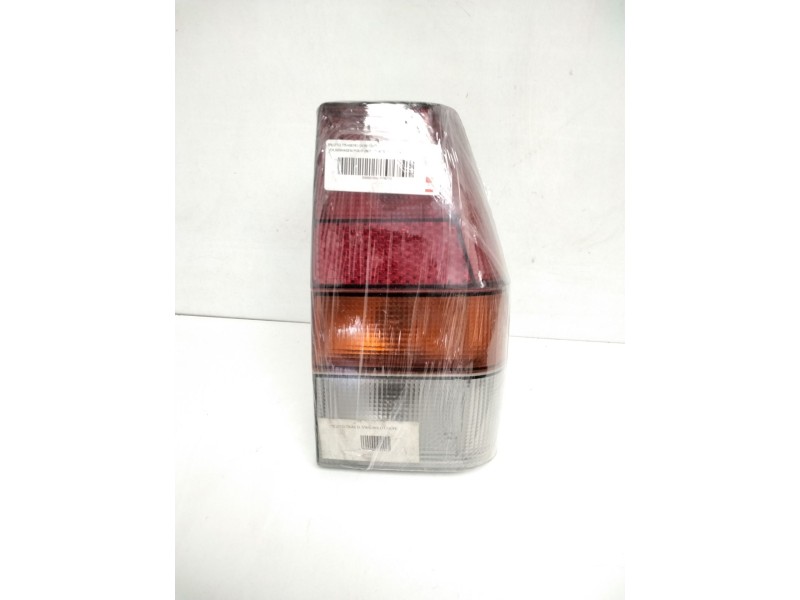 Recambio de piloto trasero derecho para volkswagen polo (867/871/873) referencia OEM IAM 871945112A  41292