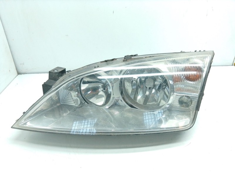 Recambio de faro izquierdo para ford mondeo iii sedán (b4y) 1.8 16v referencia OEM IAM   