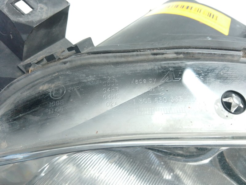 Recambio de faro izquierdo para ford mondeo iii sedán (b4y) 1.8 16v referencia OEM IAM   