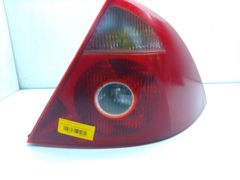Recambio de piloto trasero derecho para ford mondeo iii sedán (b4y) 1.8 16v referencia OEM IAM   