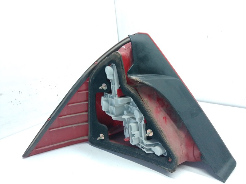 Recambio de piloto trasero derecho para ford mondeo iii sedán (b4y) 1.8 16v referencia OEM IAM   