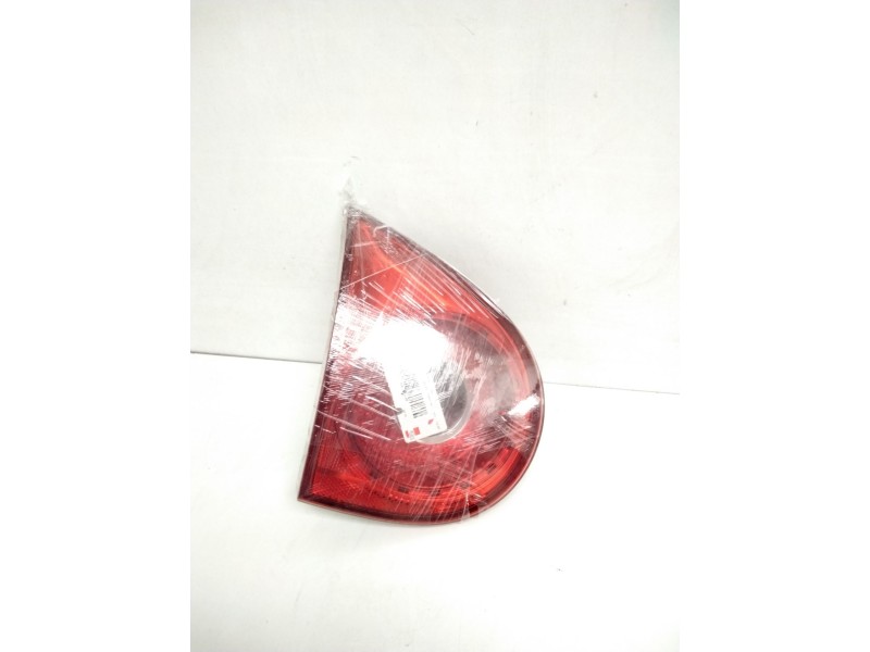 Recambio de piloto trasero izquierdo porton para volkswagen golf v berlina (1k1) sportline referencia OEM IAM 126945093G 8903170