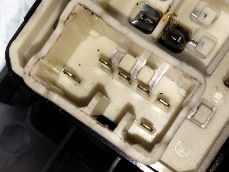 Recambio de mando elevalunas delantero izquierdo para chevrolet aveo / kalos hatchback (t250, t255) 1.2 referencia OEM IAM   