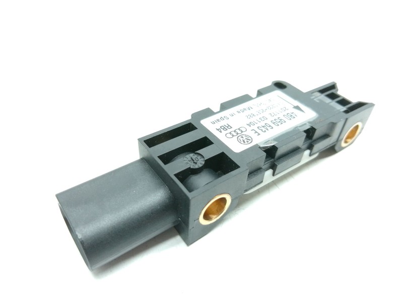 Recambio de sensor impacto airbag para audi a3 (8p1) 2.0 tdi referencia OEM IAM   